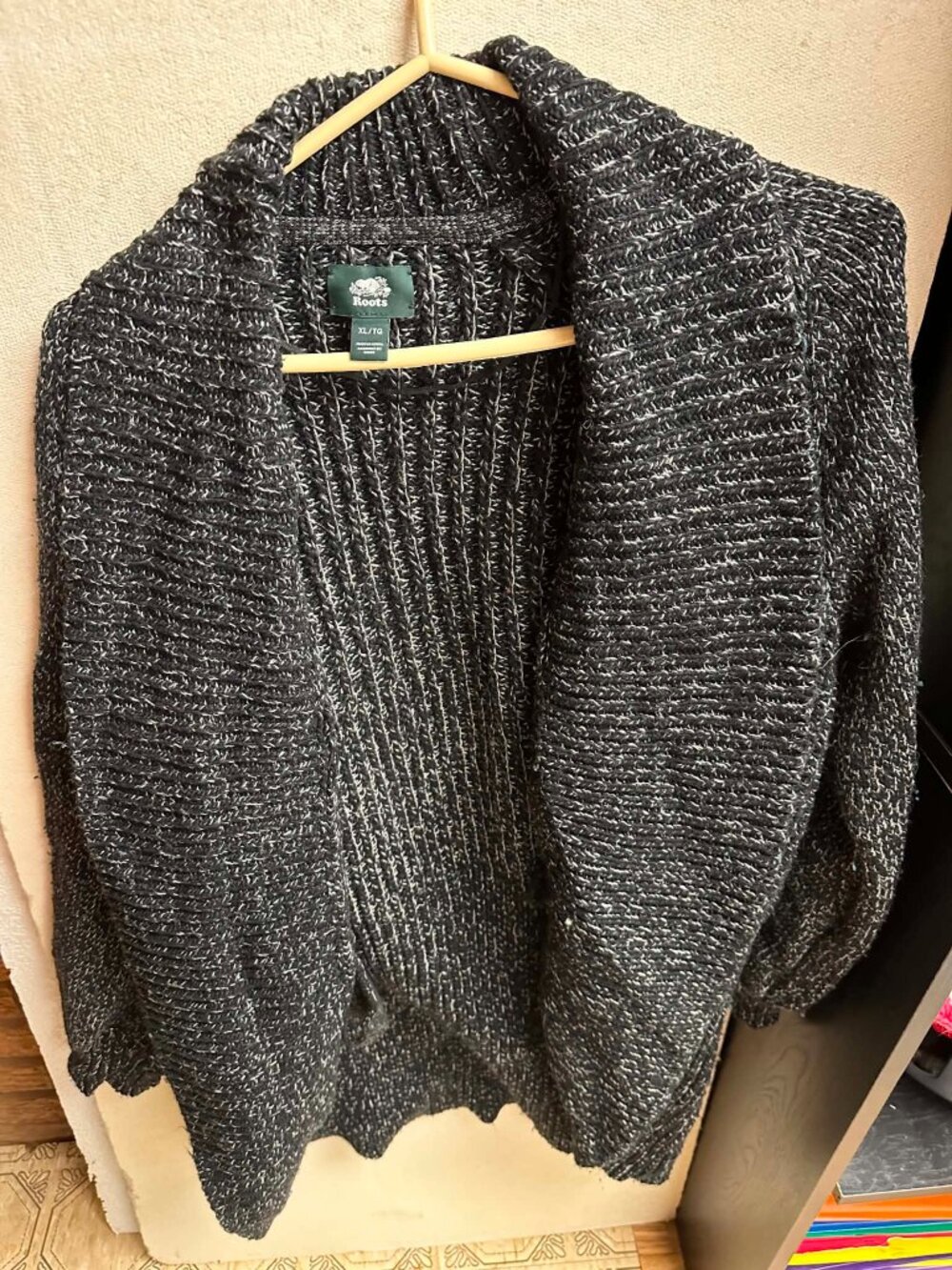 Black heavy long Roots sweater